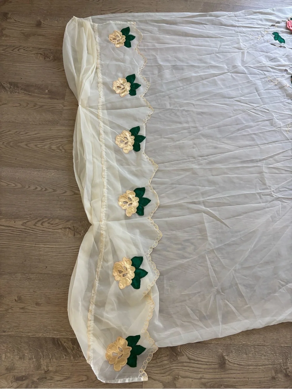 Vintage RARE Sheer Curtains 3D satin flowers in baskets scalloped edges